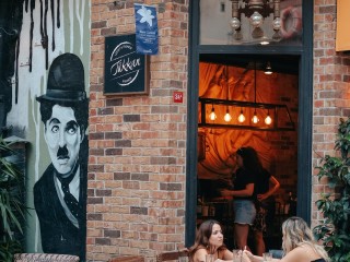 ICONIC CAFÉ WITH 20 YEARS LONGEVITY !!!